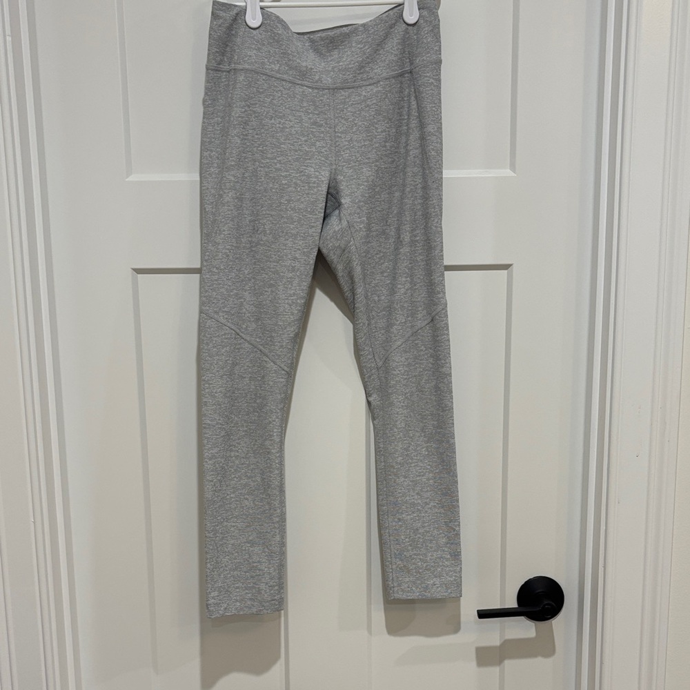 Outdoor Voices Leggings in Heathered Gray Size Small